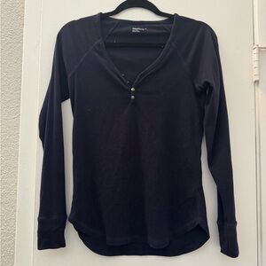 GAP Women's Navy Long Sleeve Tee